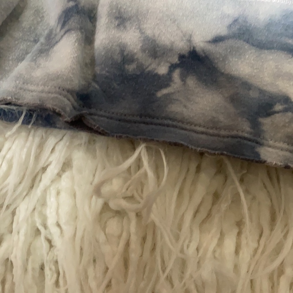 L R tie dye sweatshirt - Picture 3 of 4
